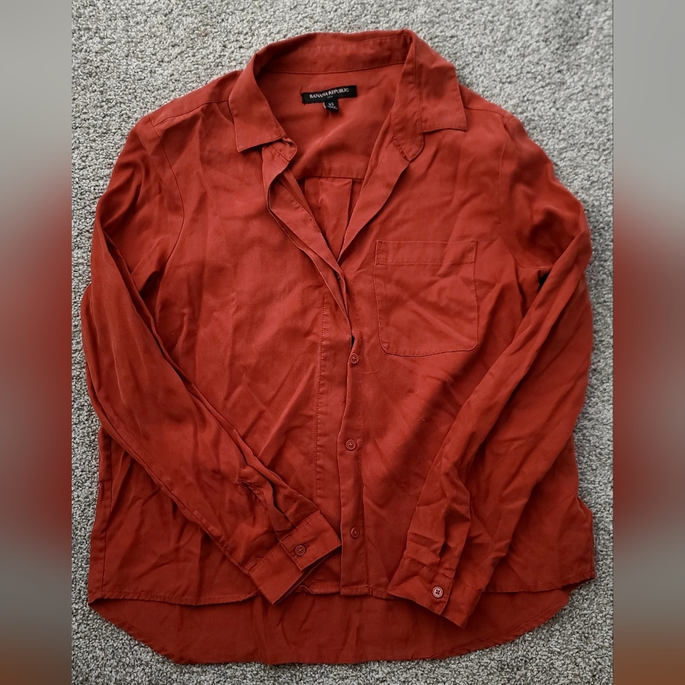 Banana Republic Rust Button-Up Shirt